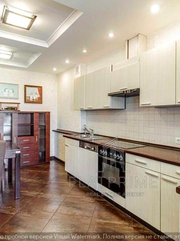 Валерія Лобановського просп. (Червонозоряний), 4-А