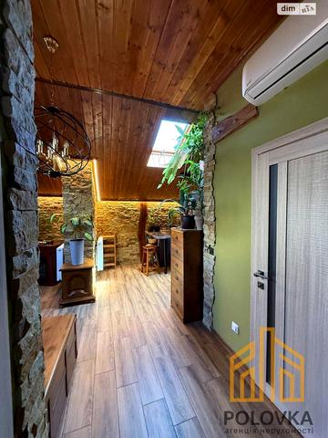 Університетська вул., 12В