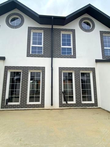 Москаленка вул., 12