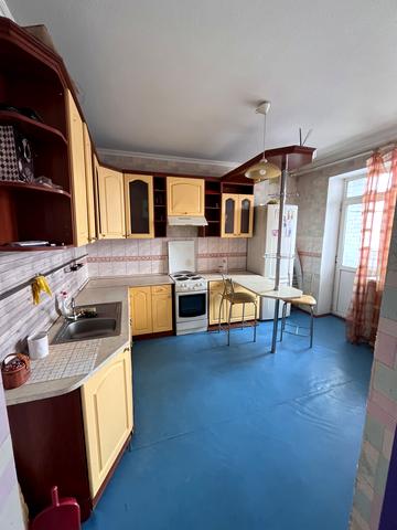 Миколи Бажана просп., 12