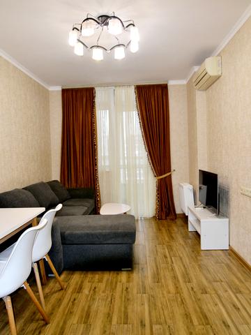 Європейського Союзу просп. (Правди), 41-Г