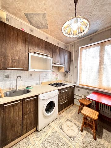 Перемоги просп., 48а