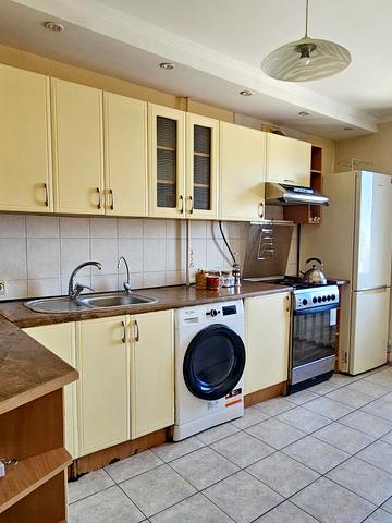 Нарбутівська вул., 20