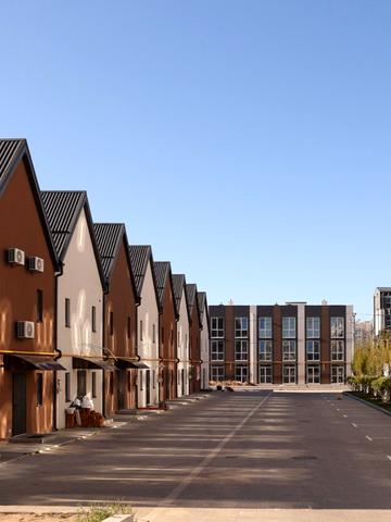 Гідності вул., 3