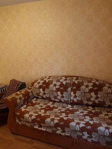 Варненська вул., 25