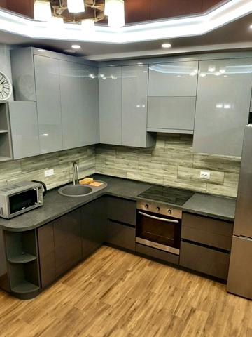 Стрийська вул., 204