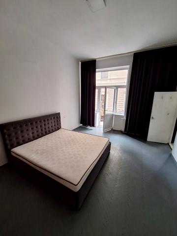 Олександра Доброго вул., 7