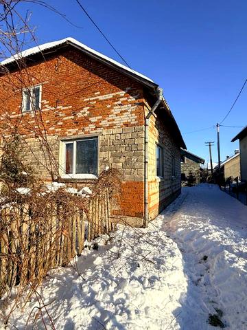 Черемшинна вул., 29