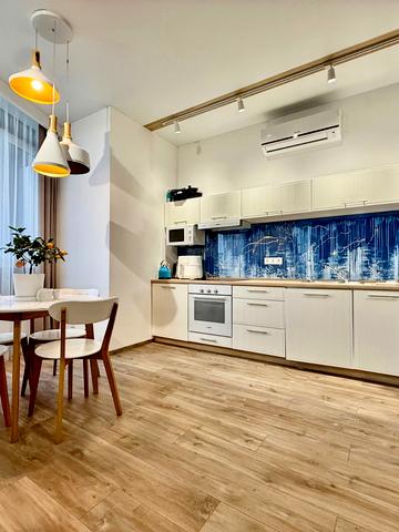 Сімферопольська вул., 2-Л