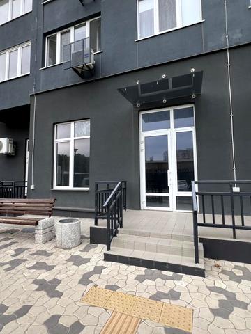 Варненська вул., 29