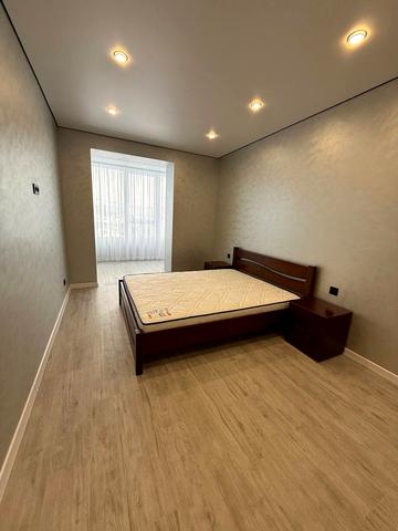 Гетьманська вул., 1