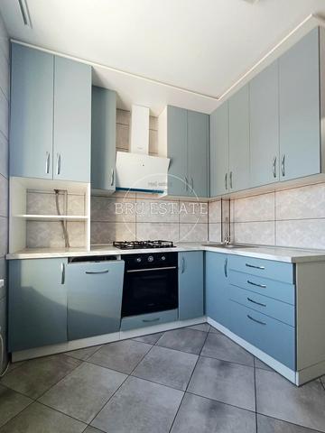 Ревуцького вул., 29