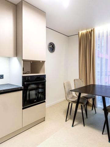 Романа Левицького вул., (Будинок 2)