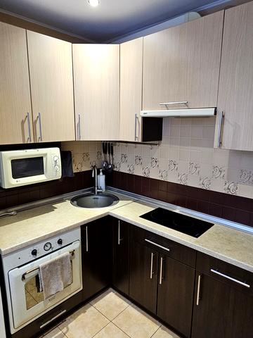 Майборського вул., 1