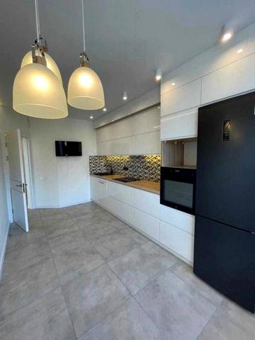 Садовий проїзд, 15 к1