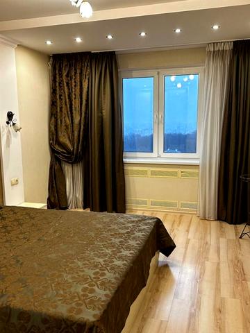 Білицька вул., 18