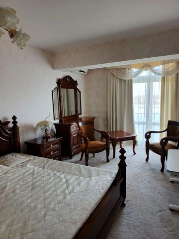 Володимира Івасюка просп. (Героїв Сталінграду), 14-Г