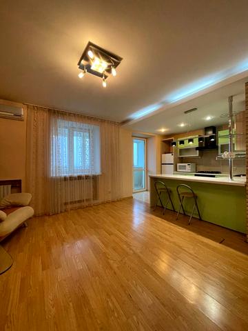 Кавалерійська вул., 9