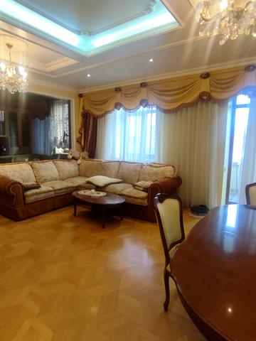 Святослава Караванського вул. (Жуковського), 10