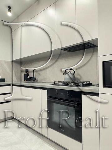 Санаторна вул., 25