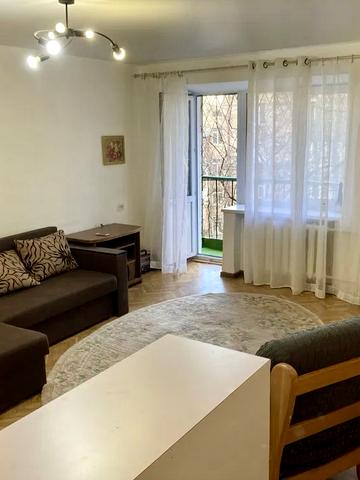 Лесі Українки бульв., 3