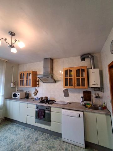 Світла вул.