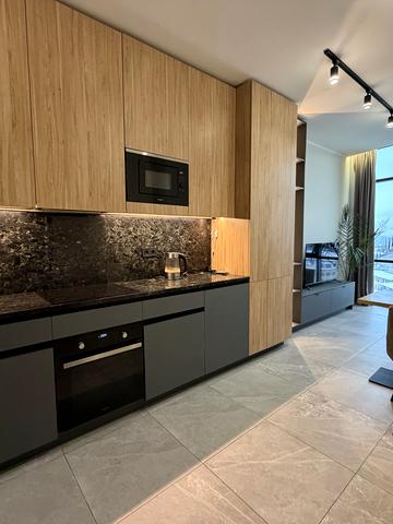 Олегівська вул., 1