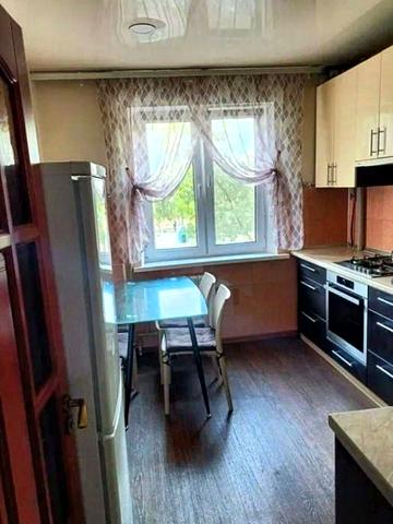 Героїв Крут вул. (Черепіна), 44