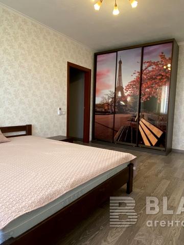 Ясинуватський пров., 11