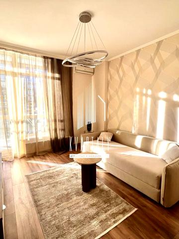 Андрія Верхогляда вул. (Михайла Драгомирова), 5