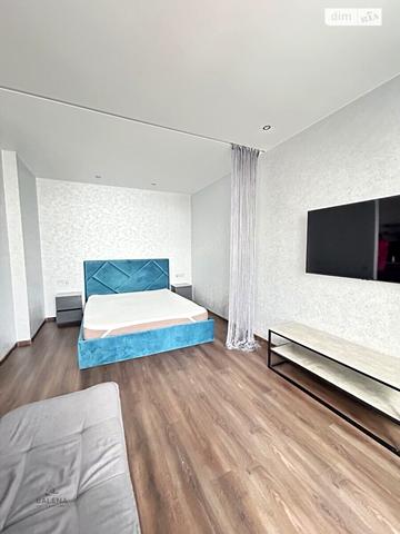 Набережно-Рибальська дорога вул., 27