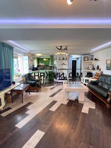 Голосіївський просп. (40-річчя Жовтня), 110