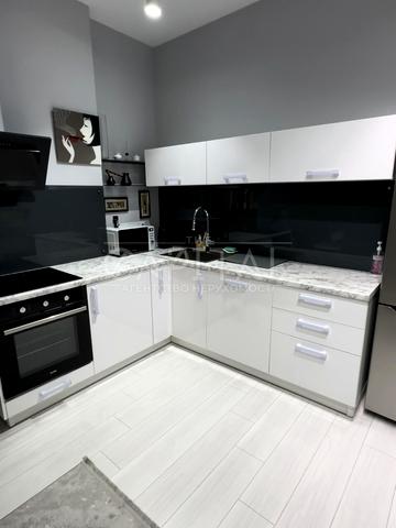 Трускавецька вул., 4-Б