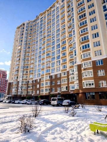 Університетська вул., 1-В