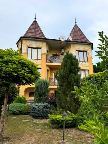 Вишнева вул., 19