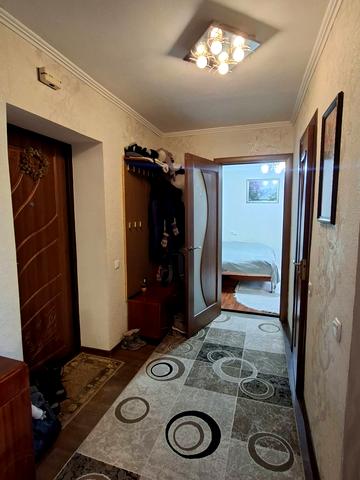 Золотогірська вул., 2