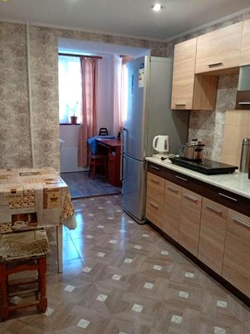 Михайла Грушевського вул., 52