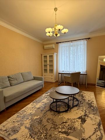 Лейпцизька вул., 2/37