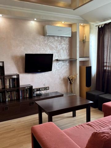 Будівельників вул., 26-А