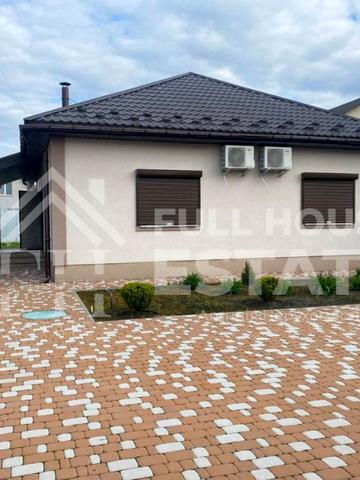 вул. Пилипа Орлика