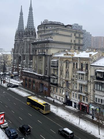 Велика Васильківська вул. (Червоноармійська), 102