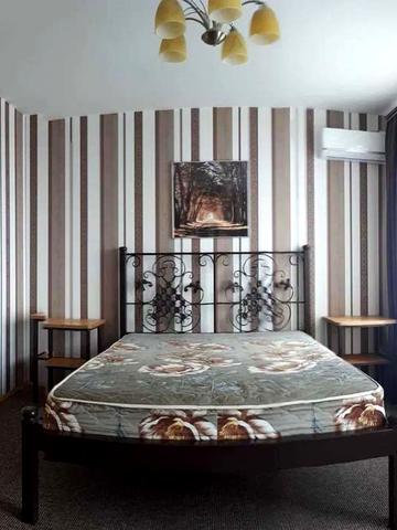 Миколи Бажана просп., 1-А