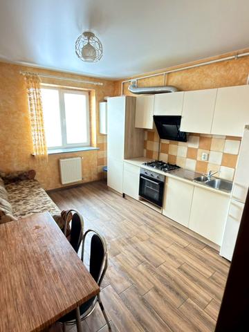 Винна Гора вул., 5