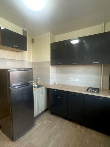 Академіка Корольова вул., 74б