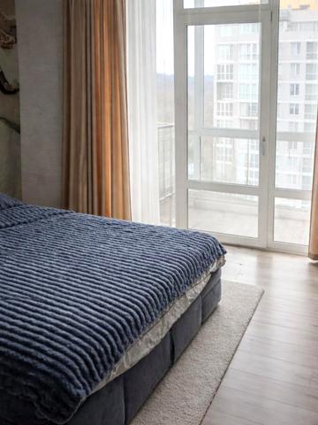 Івана Величковського вул., 70а