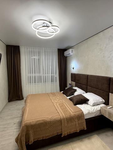 Київська вул., 10-Б