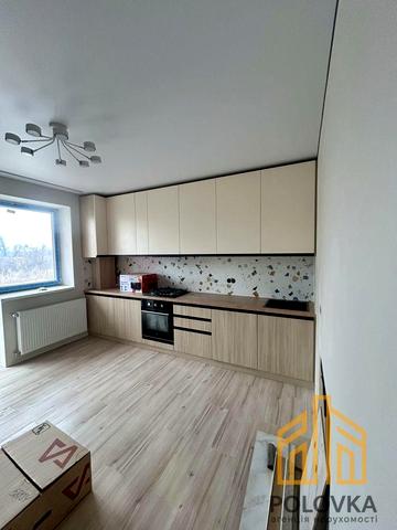 Єньківська вул., (Будинок 7)