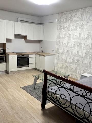 Домбровського вул., 75