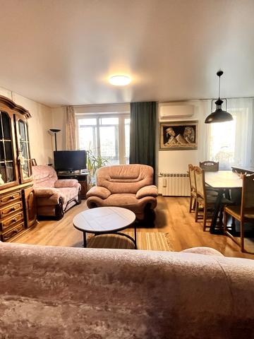 Тараса Шевченка вул., 7