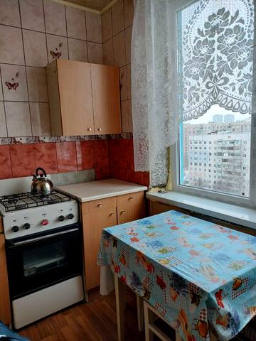 Нескорених вул., 4